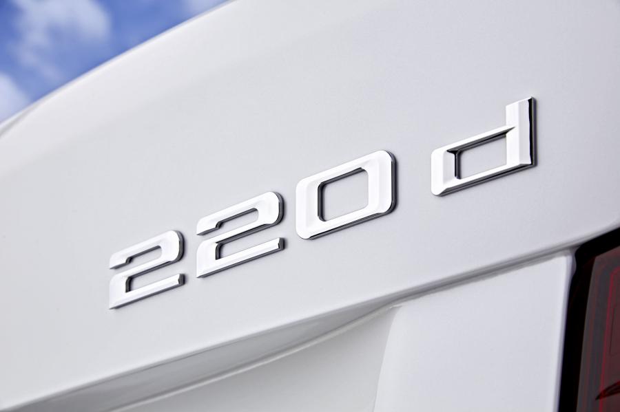 Логотип BMW 220d Convertible M Sport Package 2016 года  (WW) (фото 57 из 65)